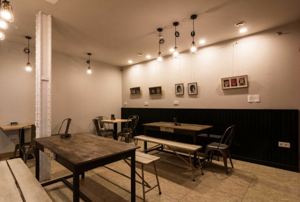 Guitar Hostel Bilbao Bagian luar foto